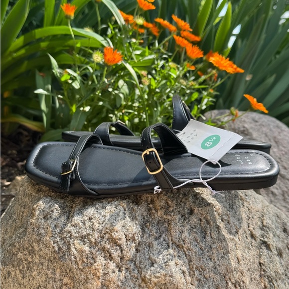 A New Day Black Strappy Slip on Sandals 8.5 NWT - Picture 8 of 9